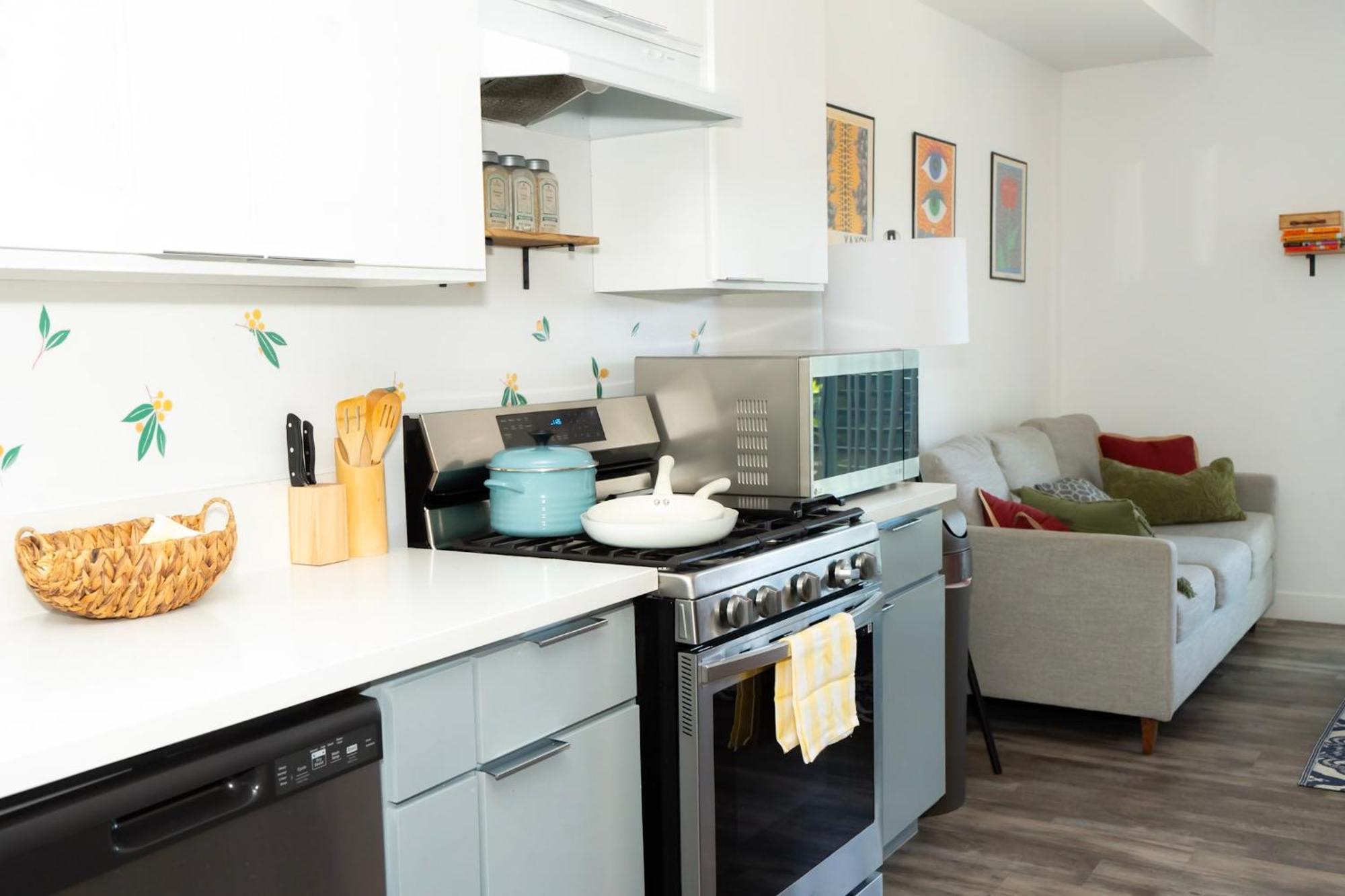 The Dacha Hostel Los Angeles Exterior photo